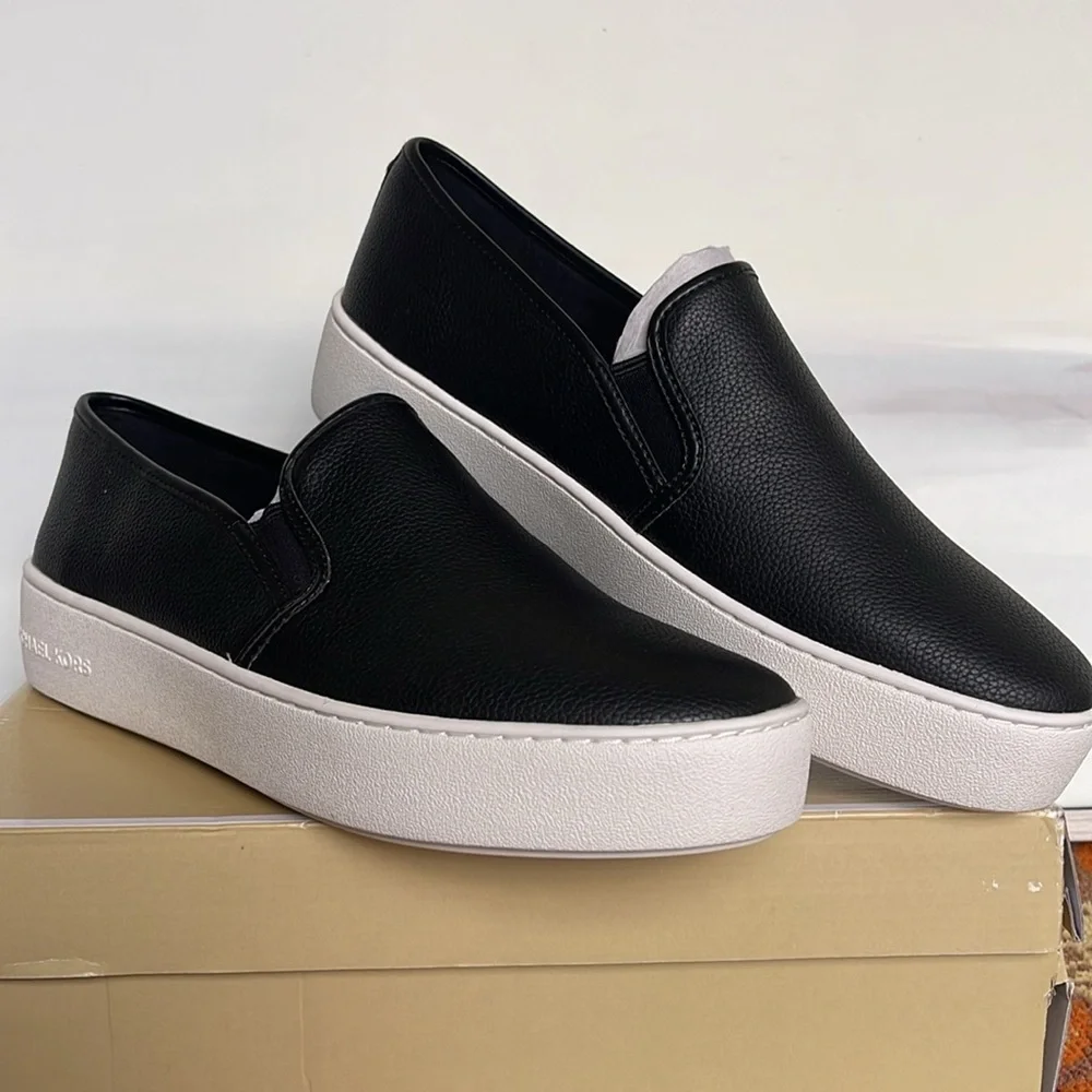 Michael Kors TEDDI SLIP ON TUMBLED FAUX LTHR 49T2TEFP1L Black  Platform Sneakers
